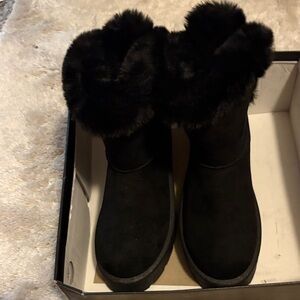 Women's Black Fur-Lined Boots
